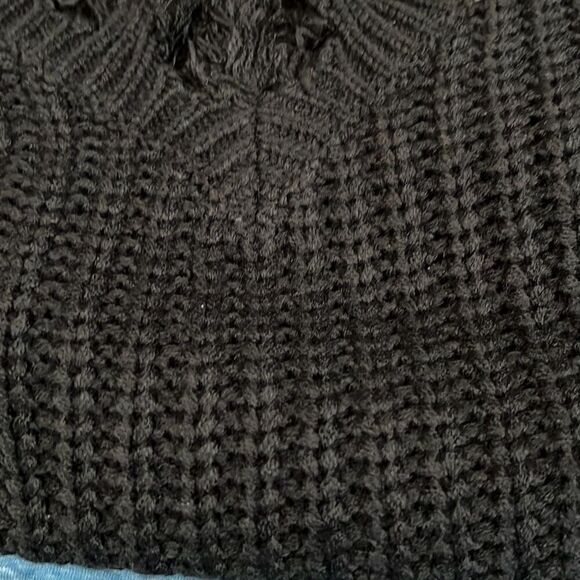 - NWT Fashion Nova black distressed sweater. XL - Picture 9 of 15